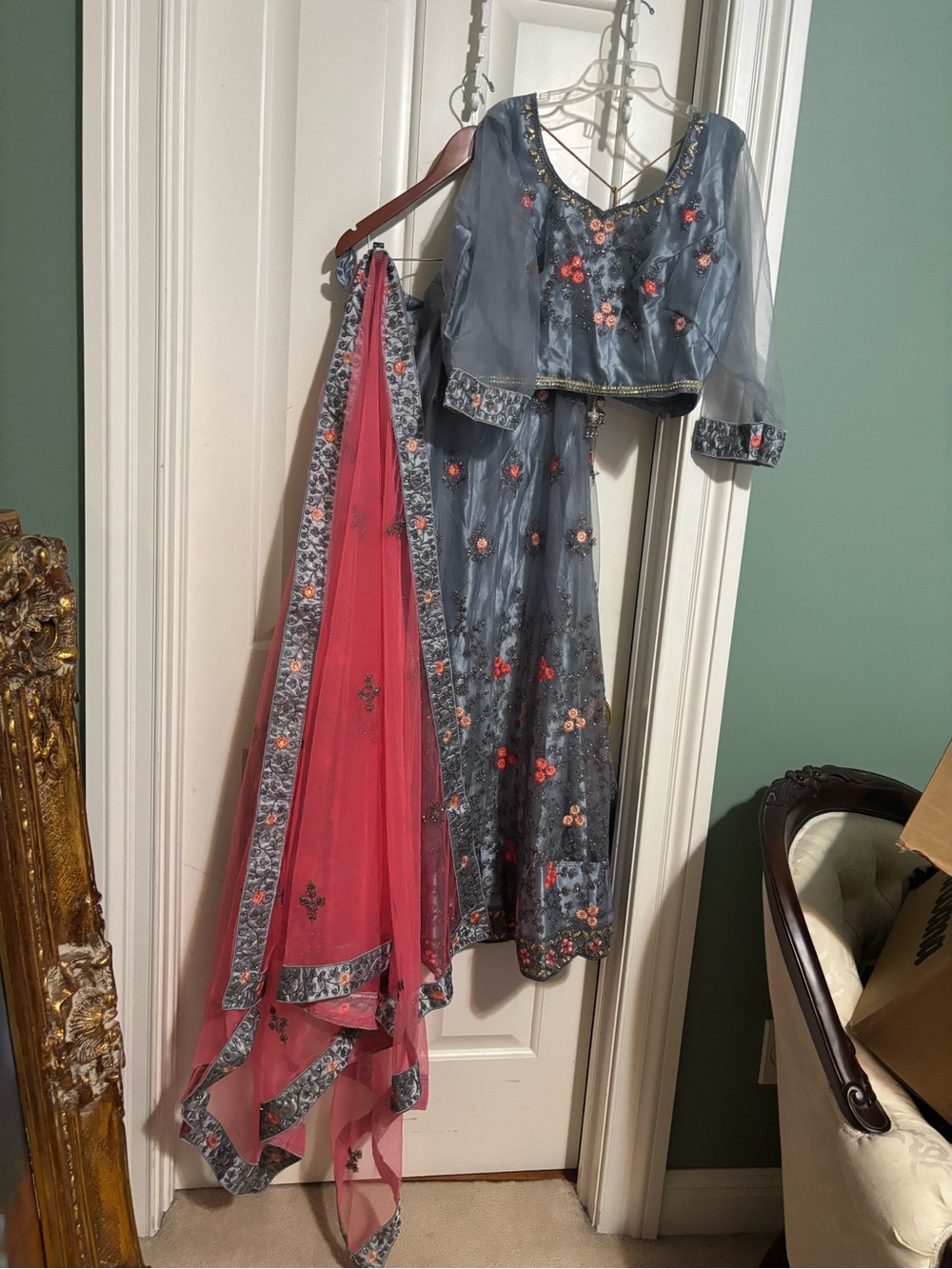 Embroidered Gray Floral Lehenga with long sleeve Choli & Pink Dupatta Size LARGE